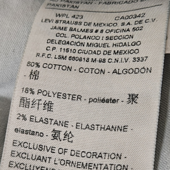 Signature by Levi Strauss Gold Mid-Rise Skinny Shorts - Picture 5 of 7